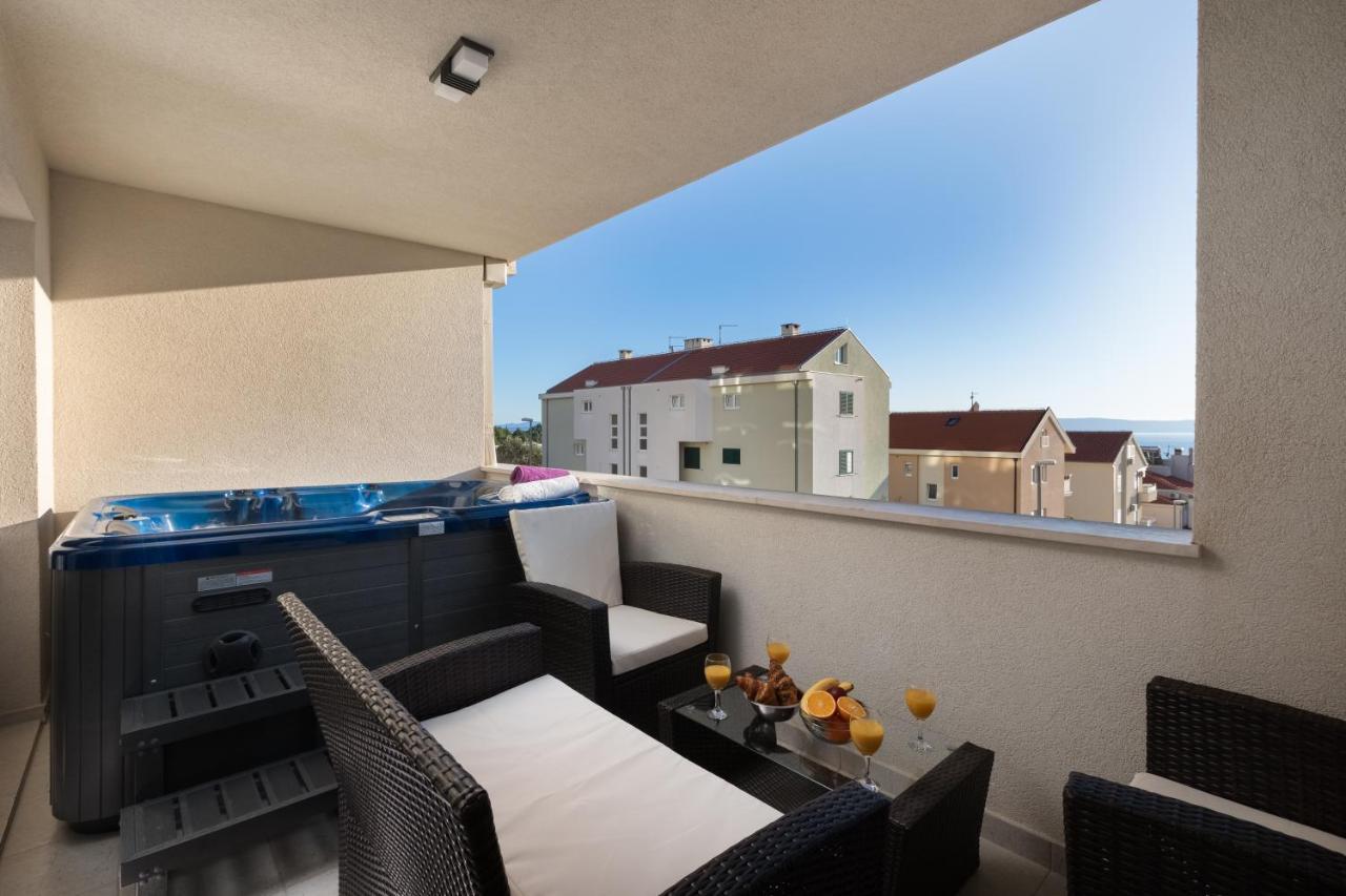 Luxury Apartman Sky With Sea View And Whirlpool Makarska Exterior photo