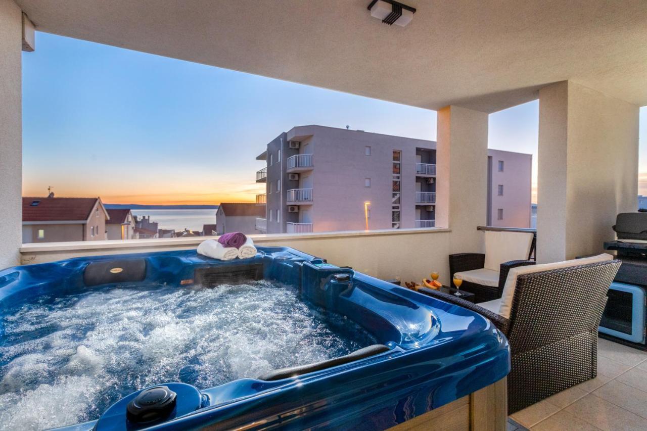 Luxury Apartman Sky With Sea View And Whirlpool Makarska Exterior photo