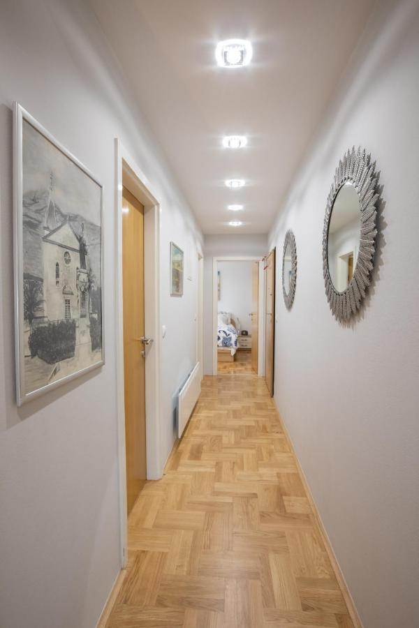 Luxury Apartman Sky With Sea View And Whirlpool Makarska Exterior photo